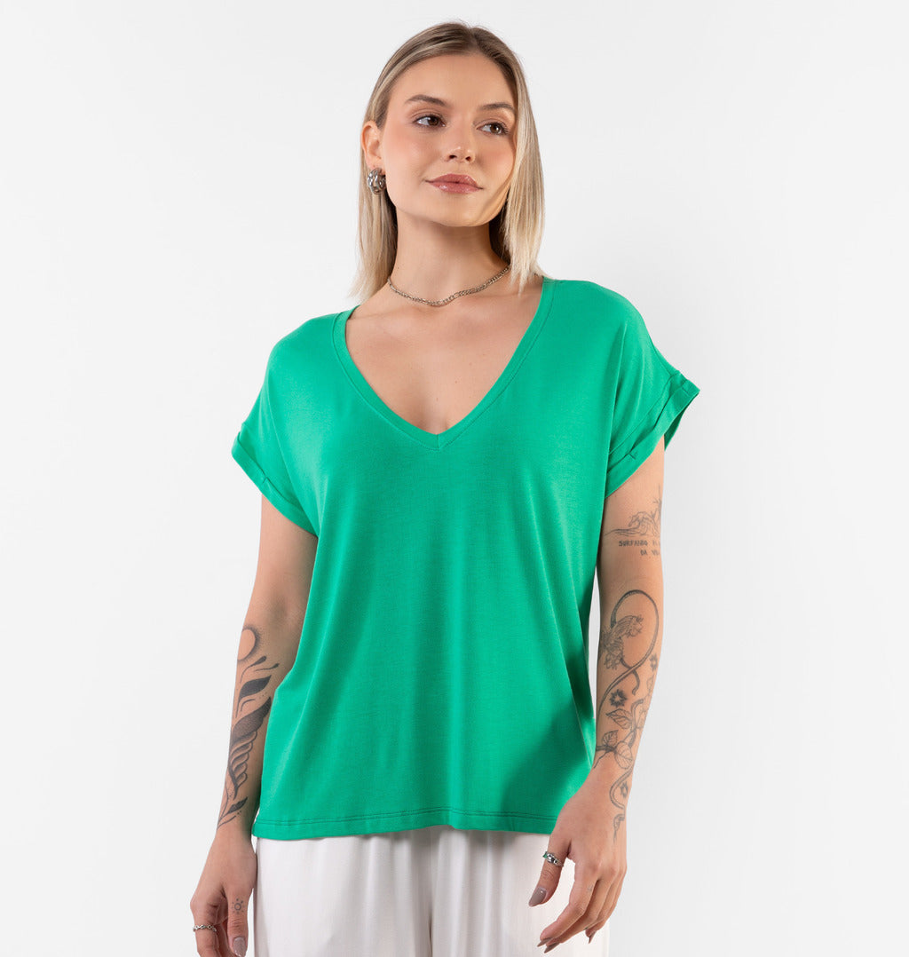 Blusa Básica Com Decote V E Manga Dobrada