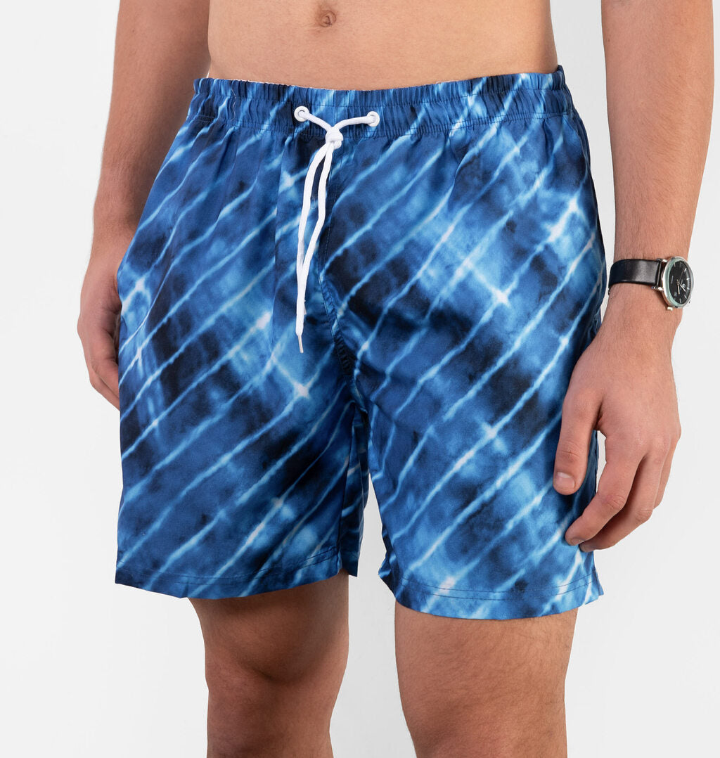 Short Com Listras E Cordão