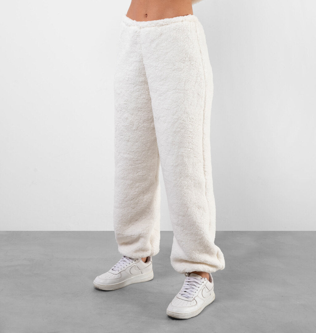Calça Teddy Com Elástico No Cós