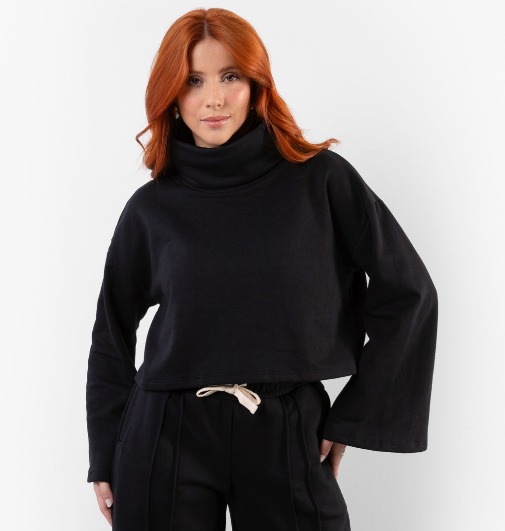 Cropped com Manga Longa e Gola Alta