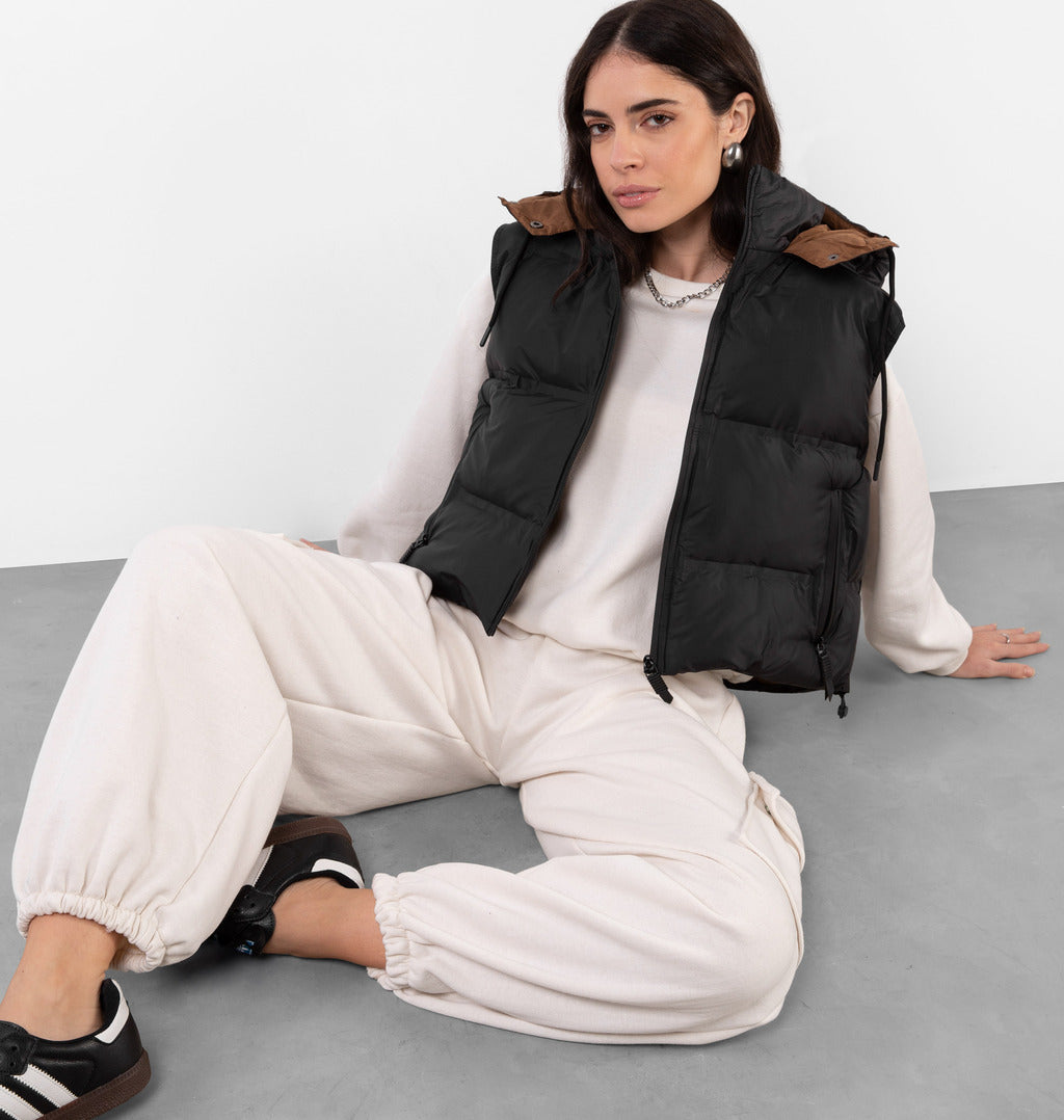 Colete Puffer Com Capuz Ajustável