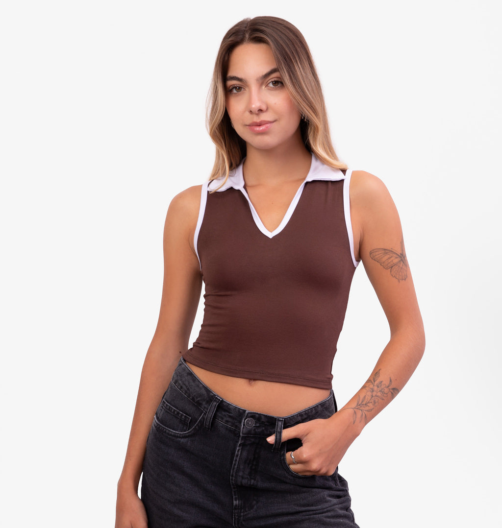Cropped Gola Polo com Decote V