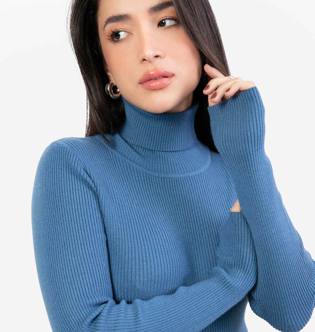 Blusa Modal com Manga Longa e Gola Alta