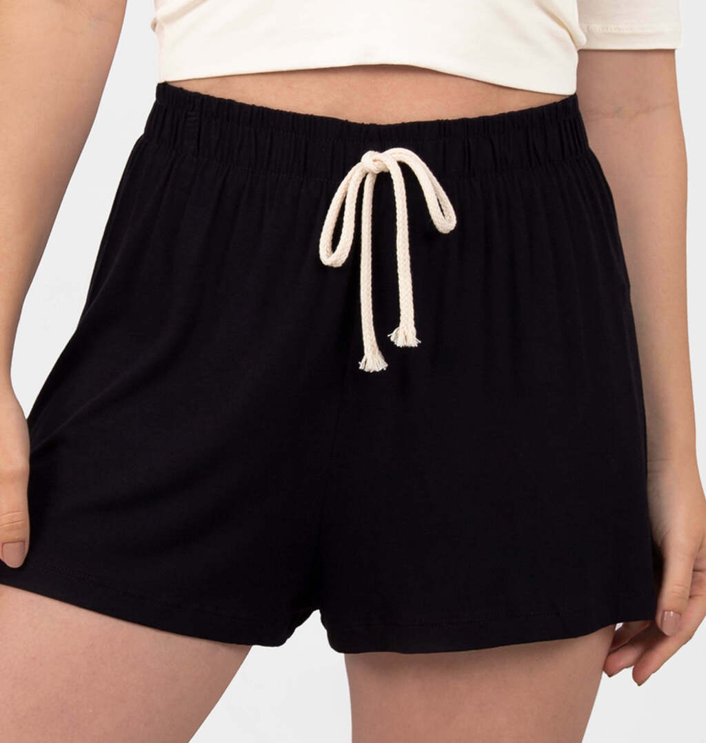 Short Soltinho Com Pregas