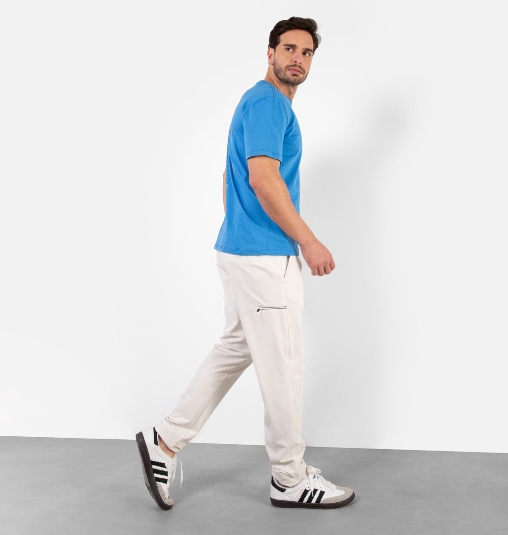 Calça Com Cordão Ajustável E Bolsos