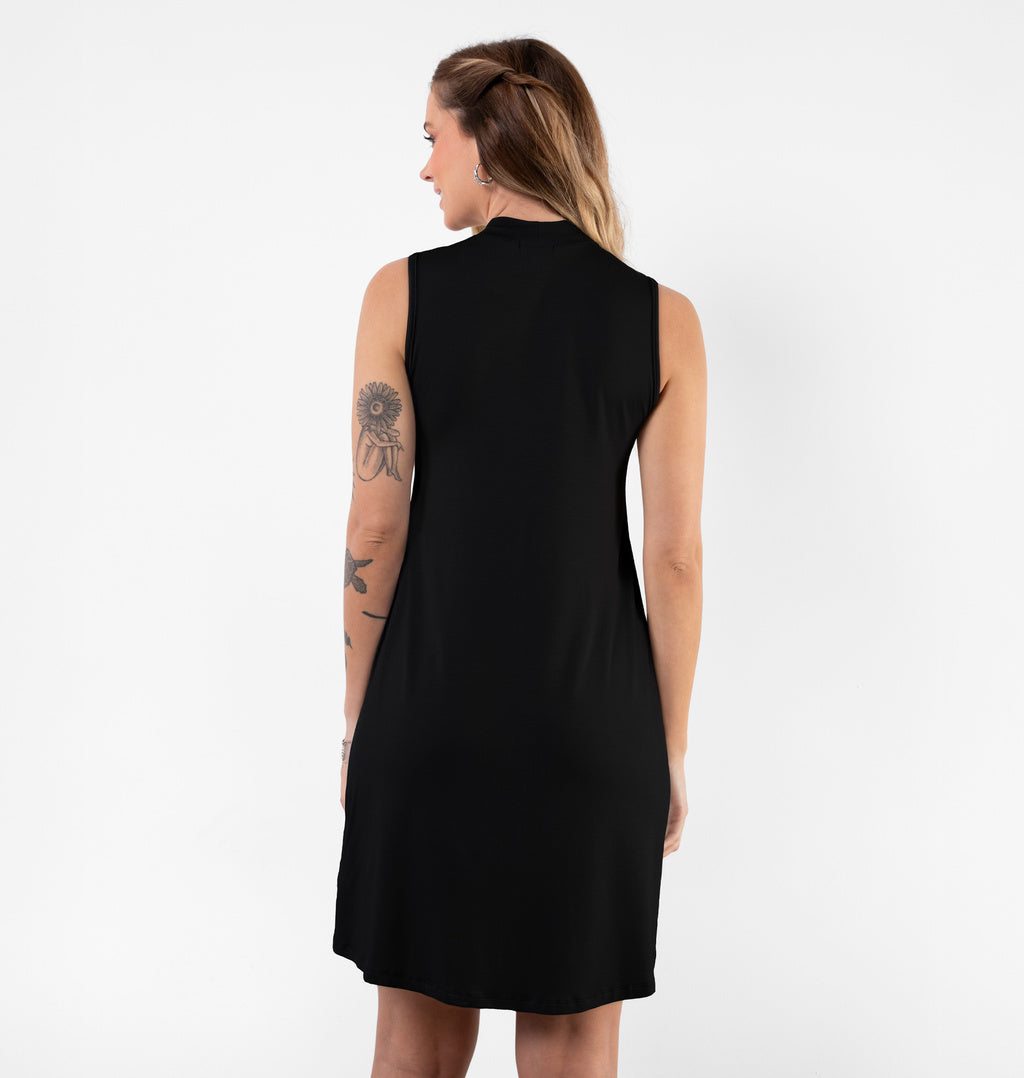 Vestido Curto Com Gola