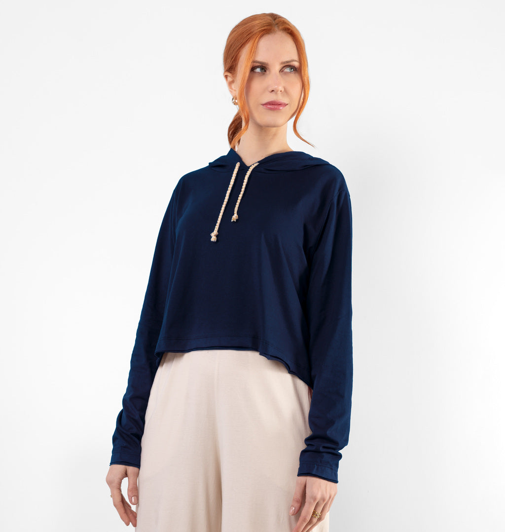 Blusa Cropped Meia Malha Com Capuz