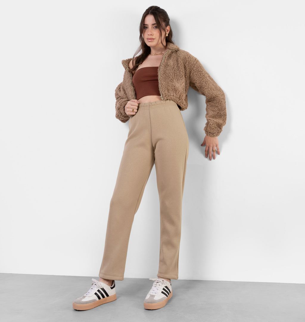Calça Básica Reta Peluciada