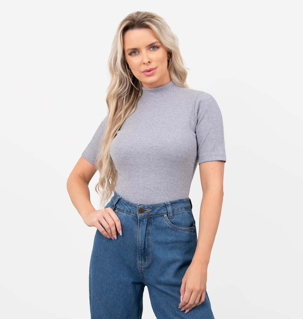 Blusa Básica Meia Gola De Ribana