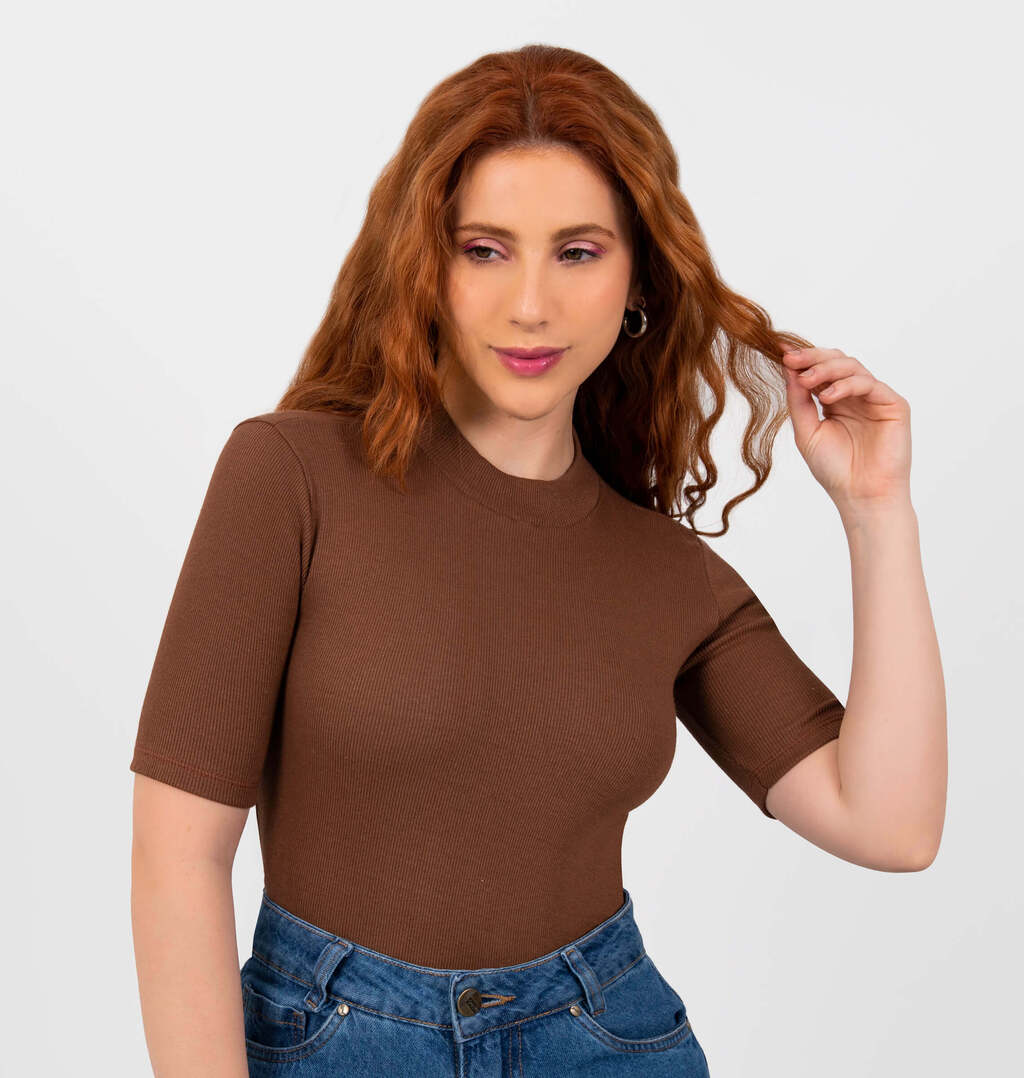 Blusa Básica Meia Gola De Ribana