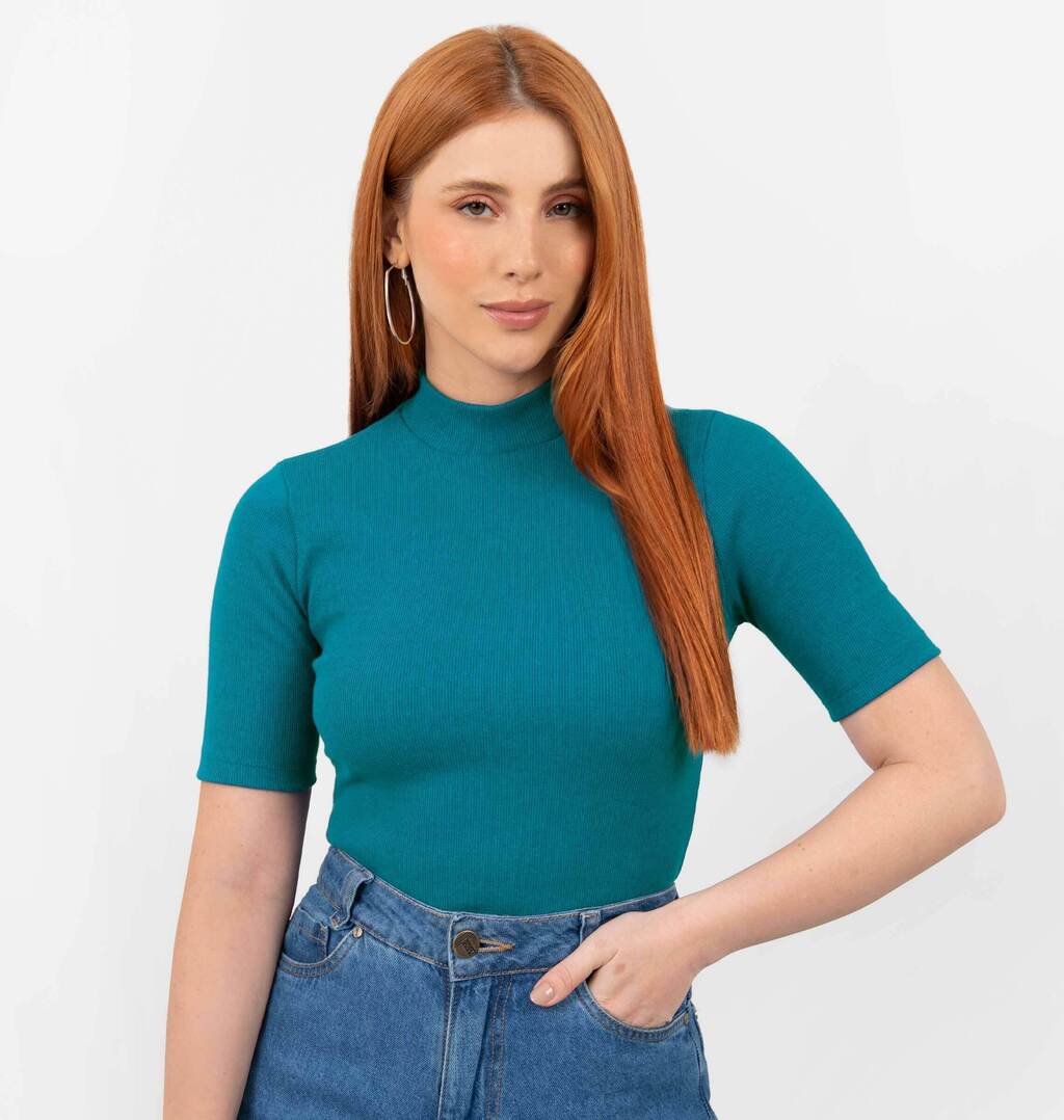 Blusa Básica Meia Gola De Ribana