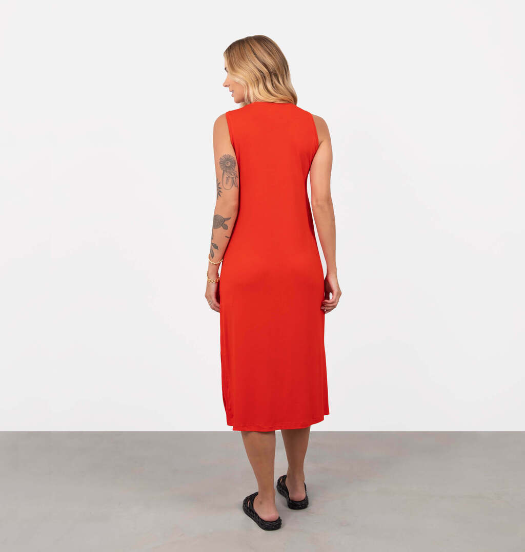 Vestido Midi Reto Com Fenda Lateral