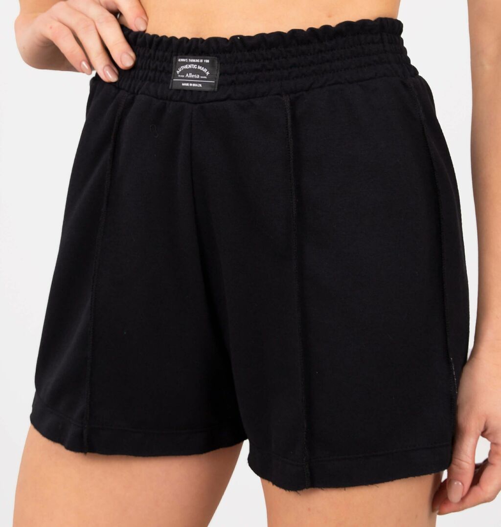 Short Curto Costura Aparente