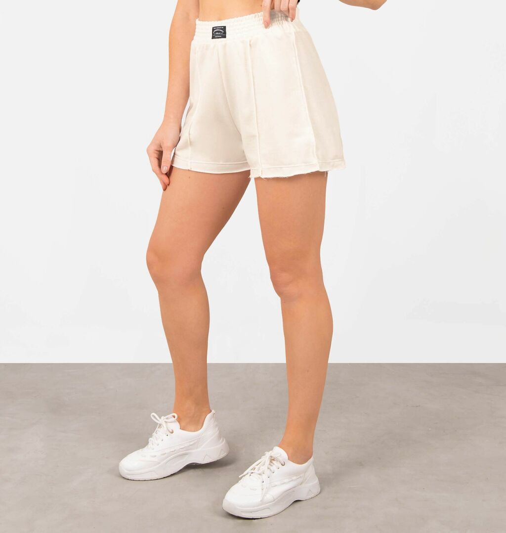 Short Curto Costura Aparente