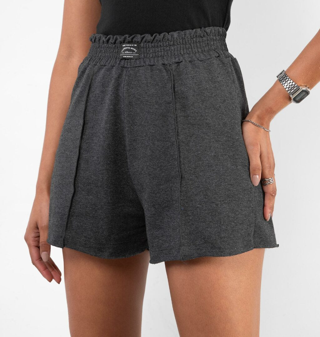 Short Curto Costura Aparente