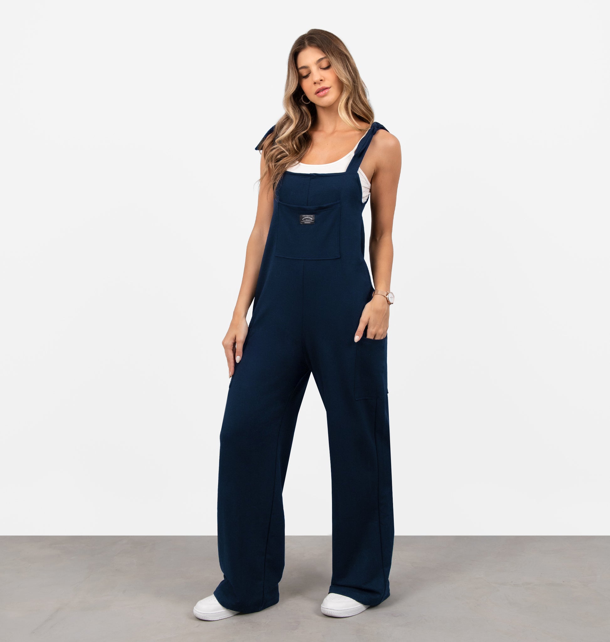 Macacão Wide Leg Bolso Utilitário