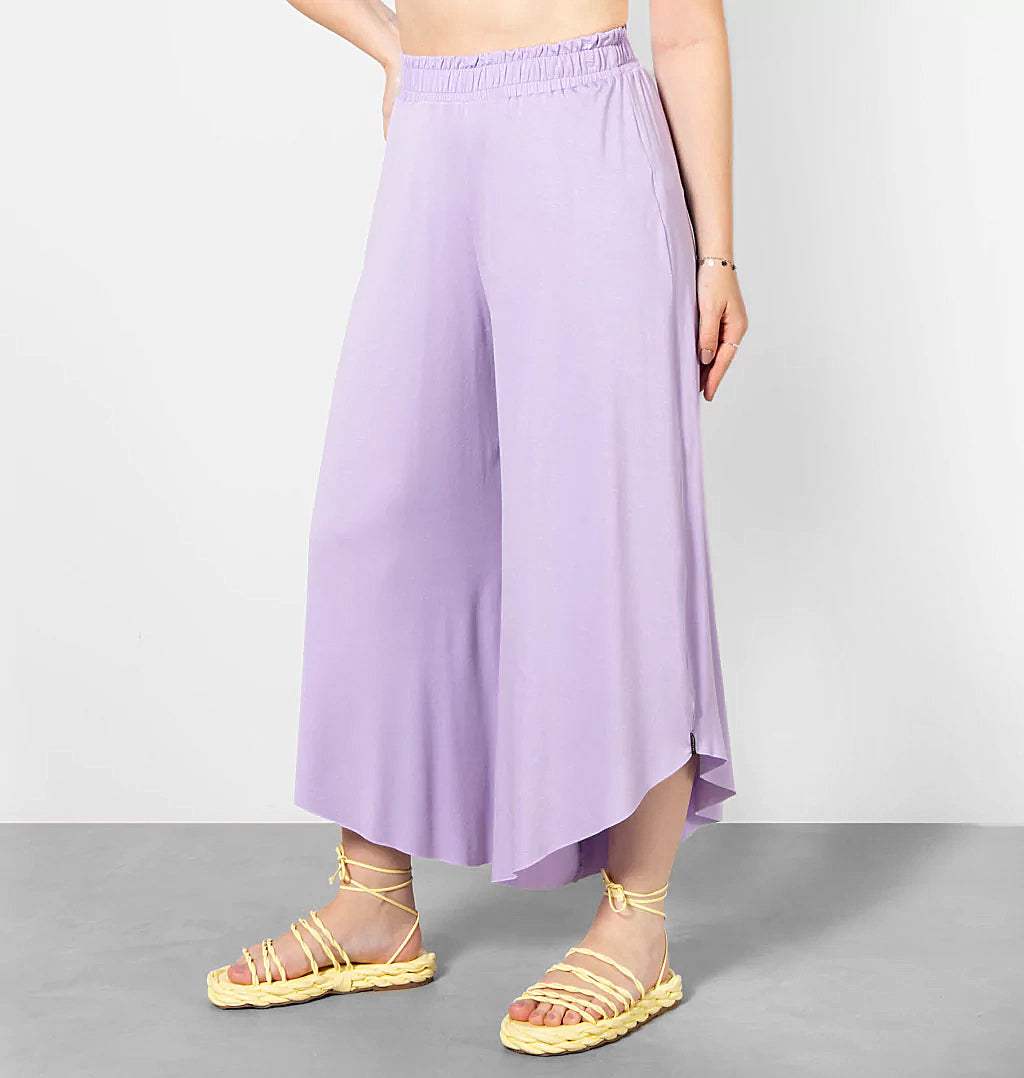 Calça Pantacourt Barra Arredondada