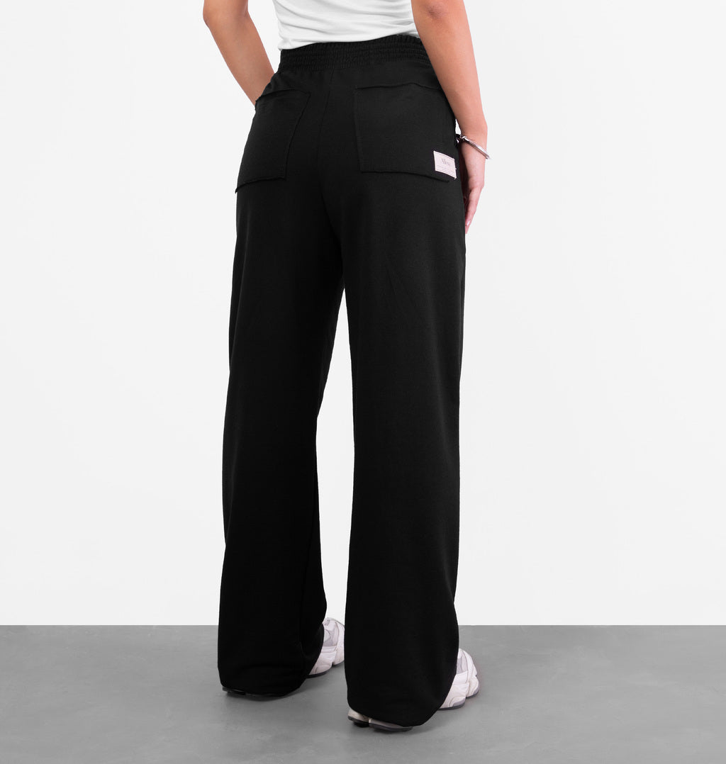Calça Wide Leg Moletinho Com Bolso Posterior