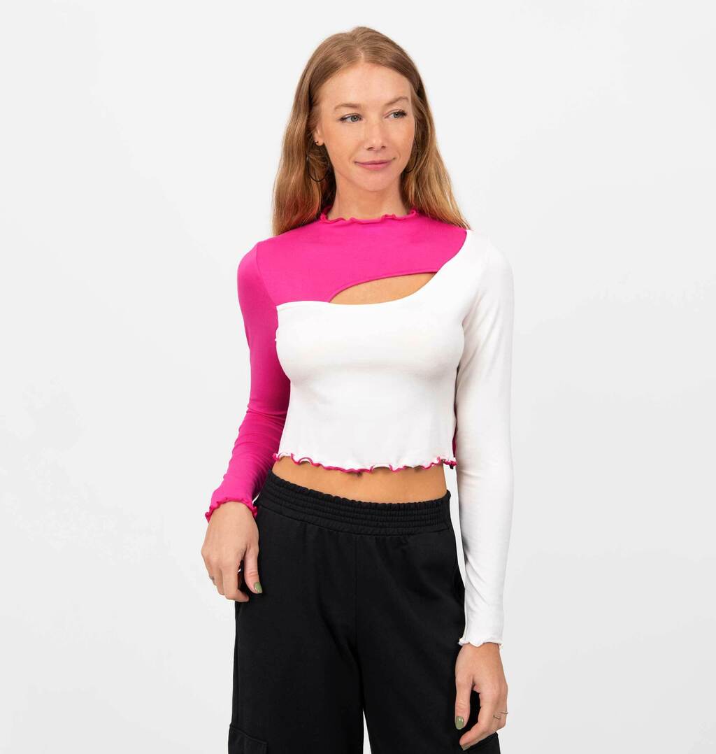 Blusa Cropped Cut Out Gola Alta