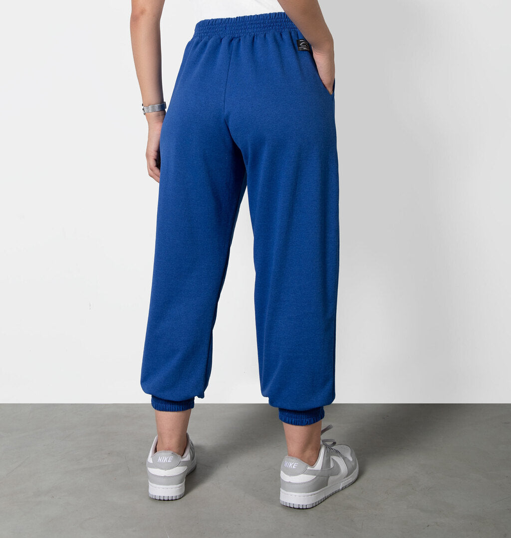 Calça Com Pregas Em Moletinho