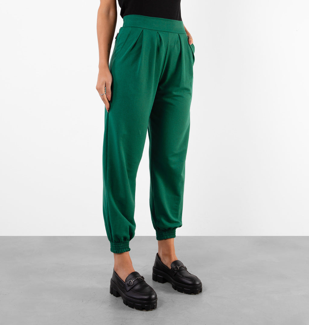 Calça Com Pregas Em Moletinho