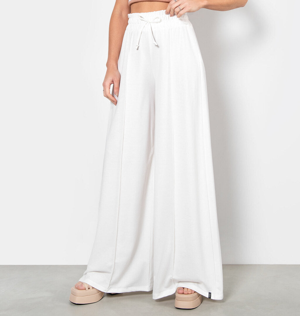 Calça Pantalona Com Friso