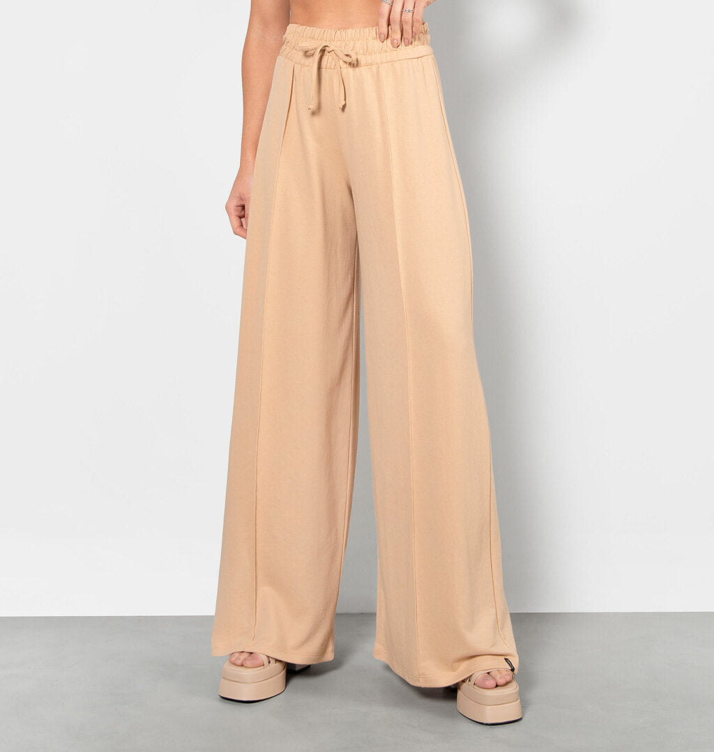 Calça Pantalona Com Friso