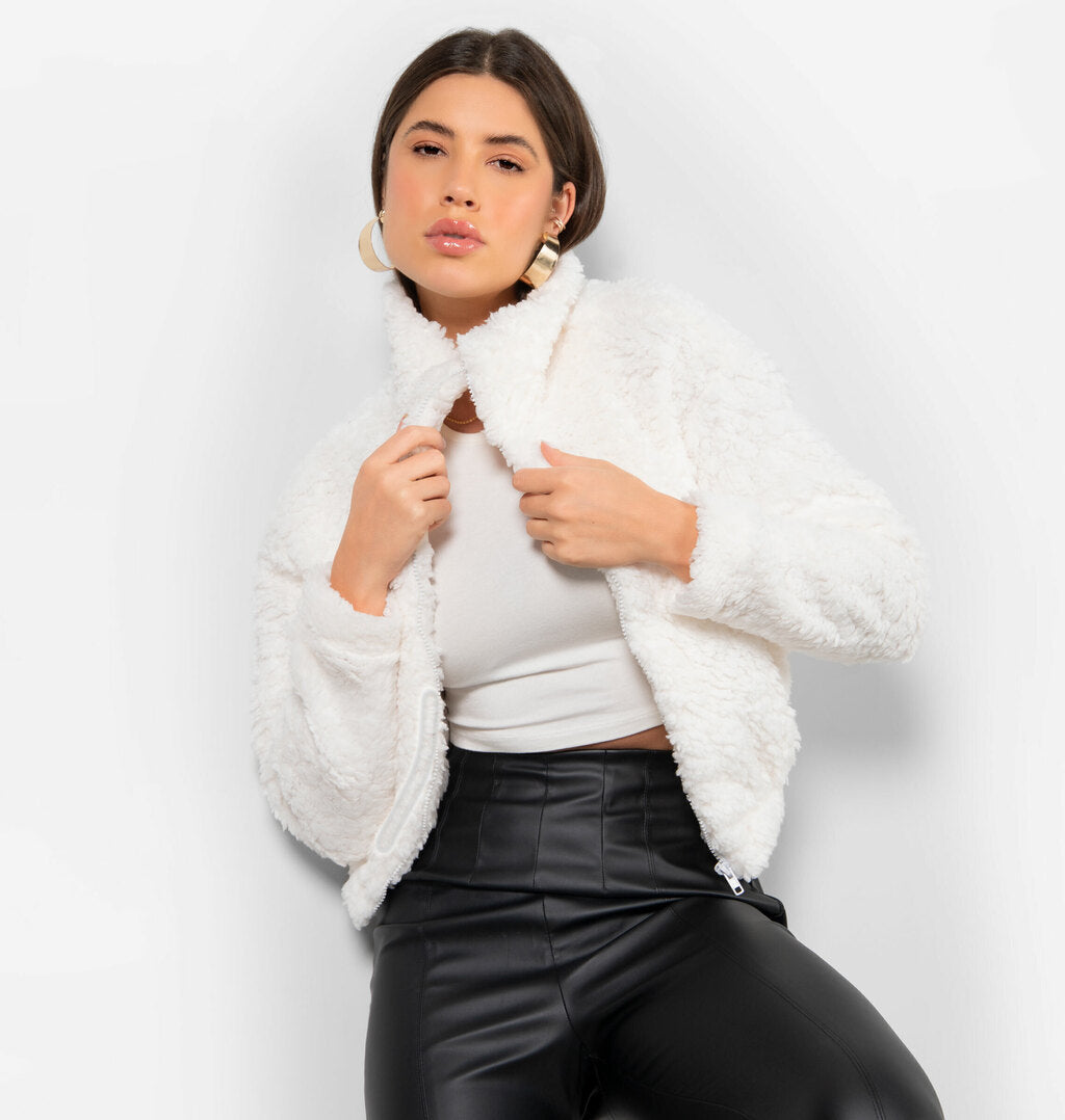 Casaco Teddy Cropped Bomber