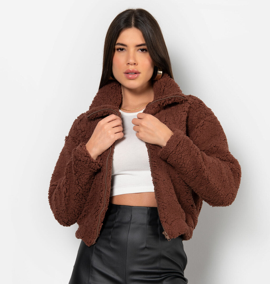 Casaco Teddy Cropped Bomber
