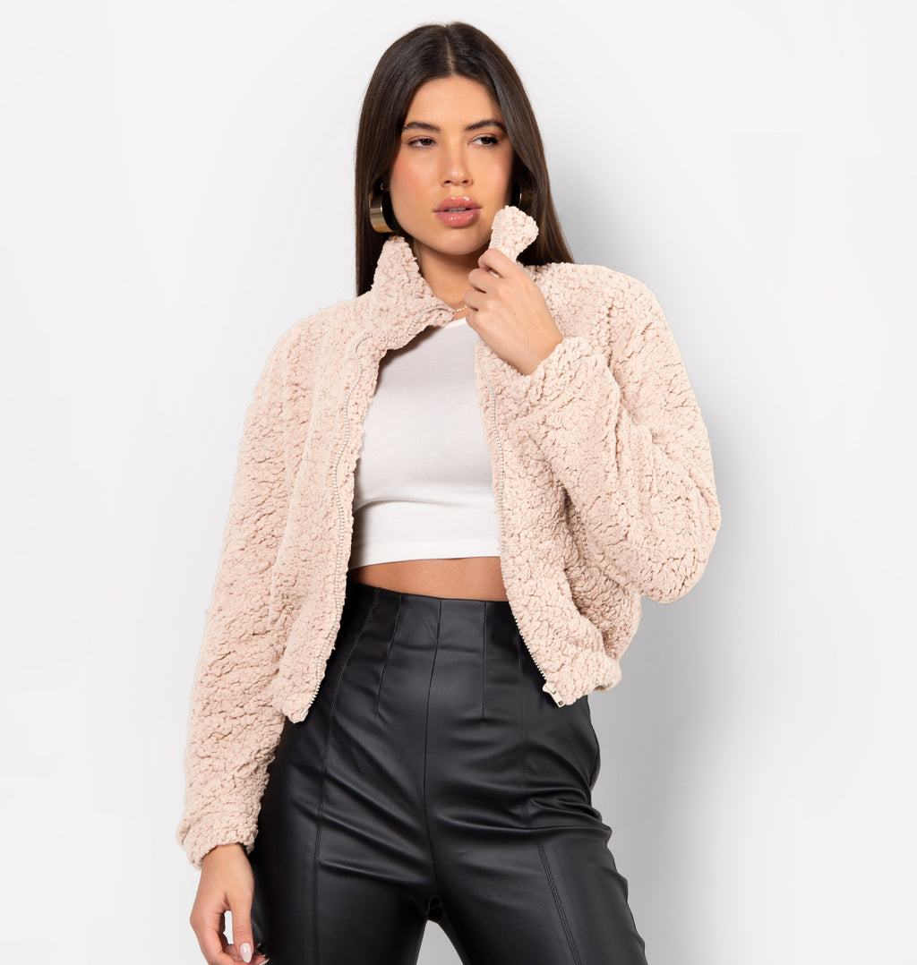 Casaco Teddy Cropped Bomber