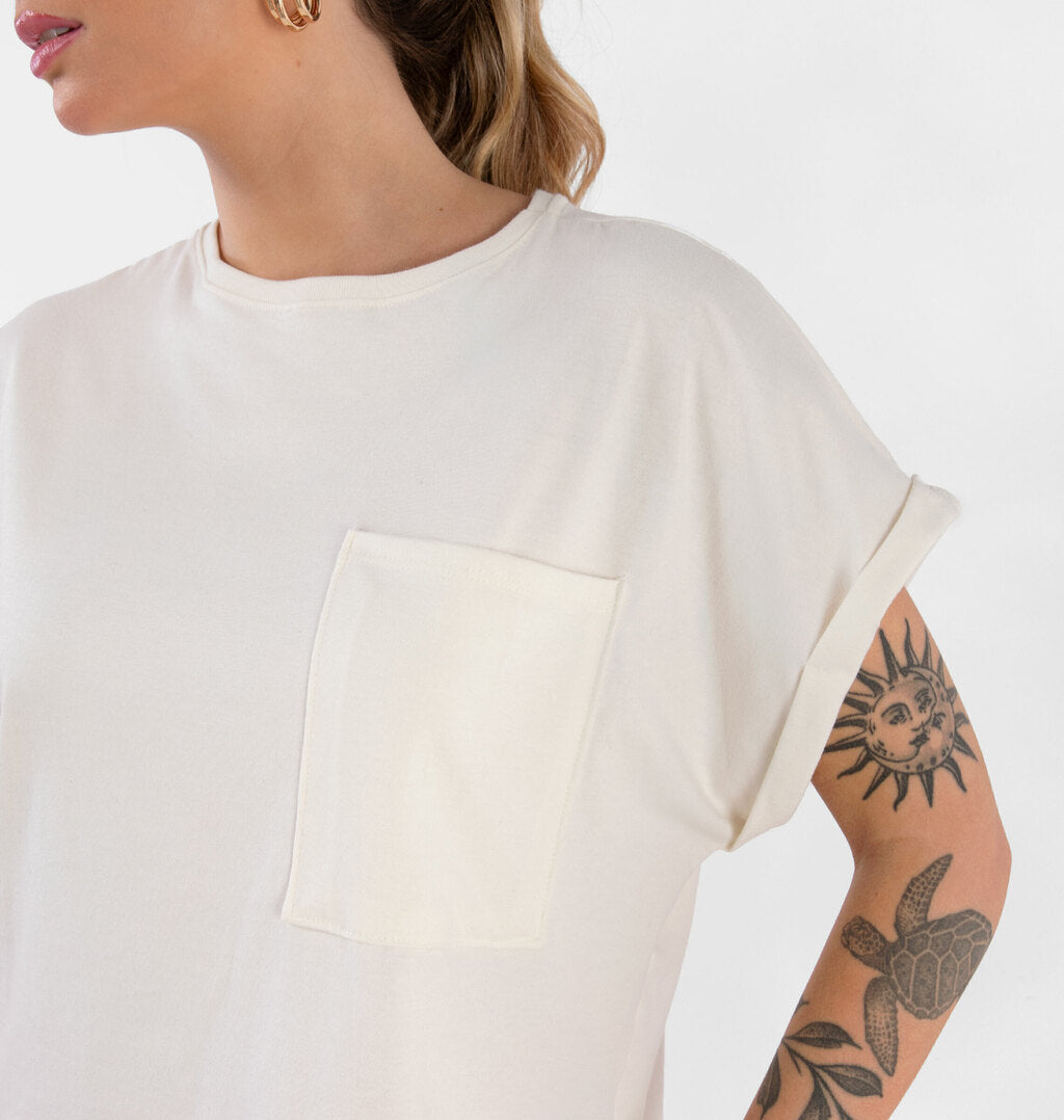 T-shirt Over Com Bolso