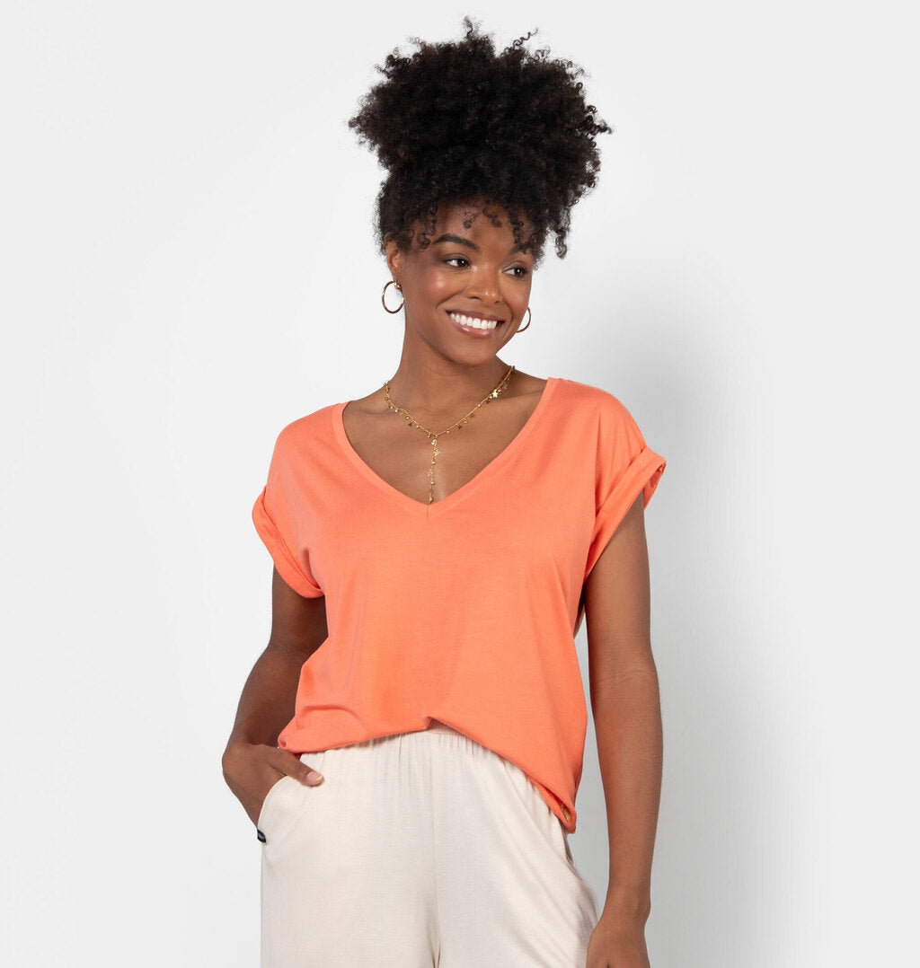 Blusa Básica Com Decote V E Manga Dobrada