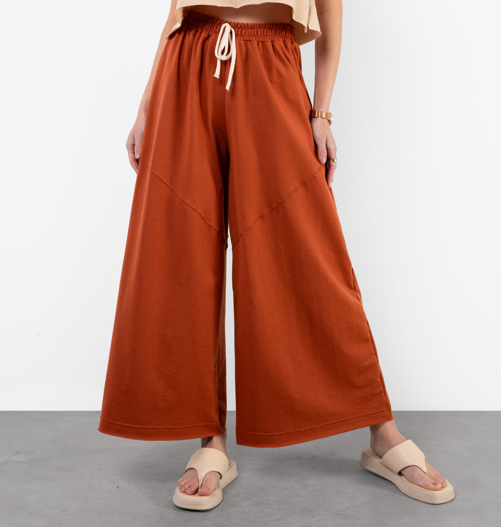 Calça Cropped Com Recortes
