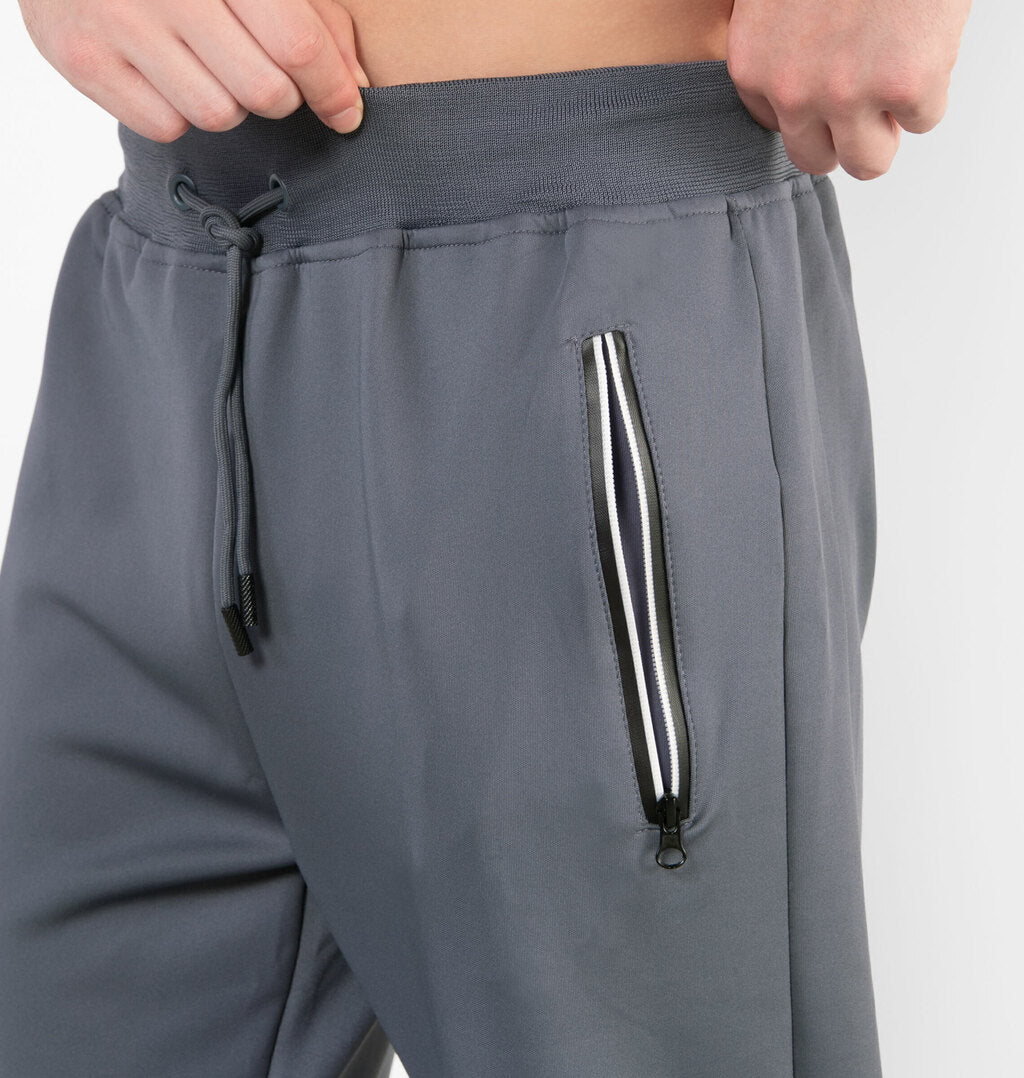 Calça Com Cordão Ajustável