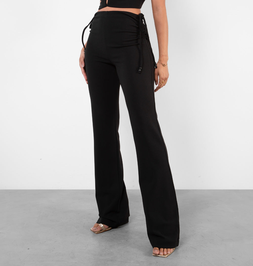 Calça Flare Com Franzido No Cós