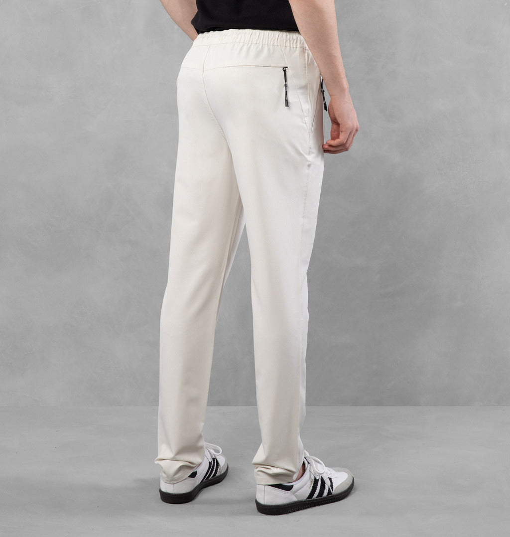 Calça Slim Com Cordão Ajustável