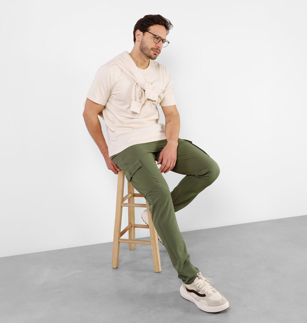 Calça Slim Com Bolso Cargo