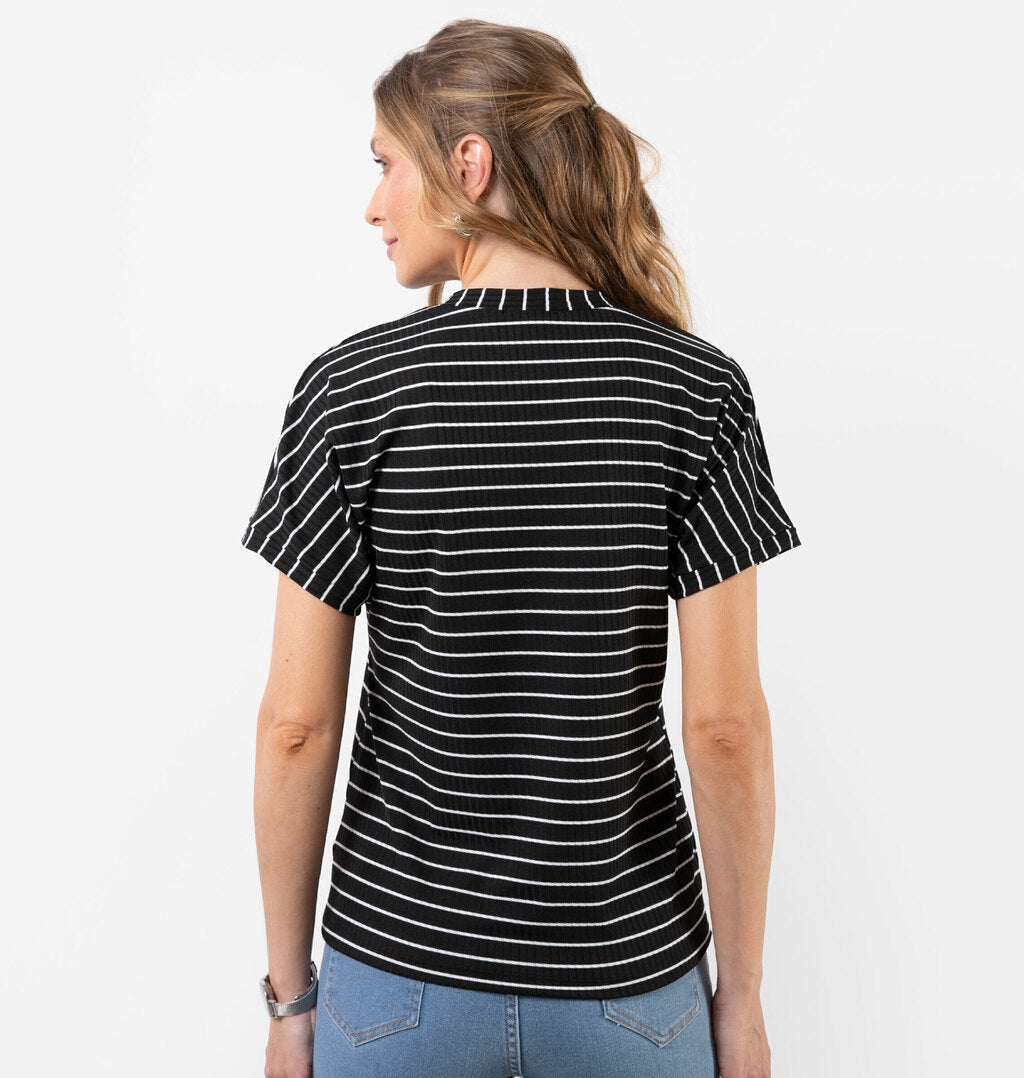 Blusa Com Manga Curta Listrada