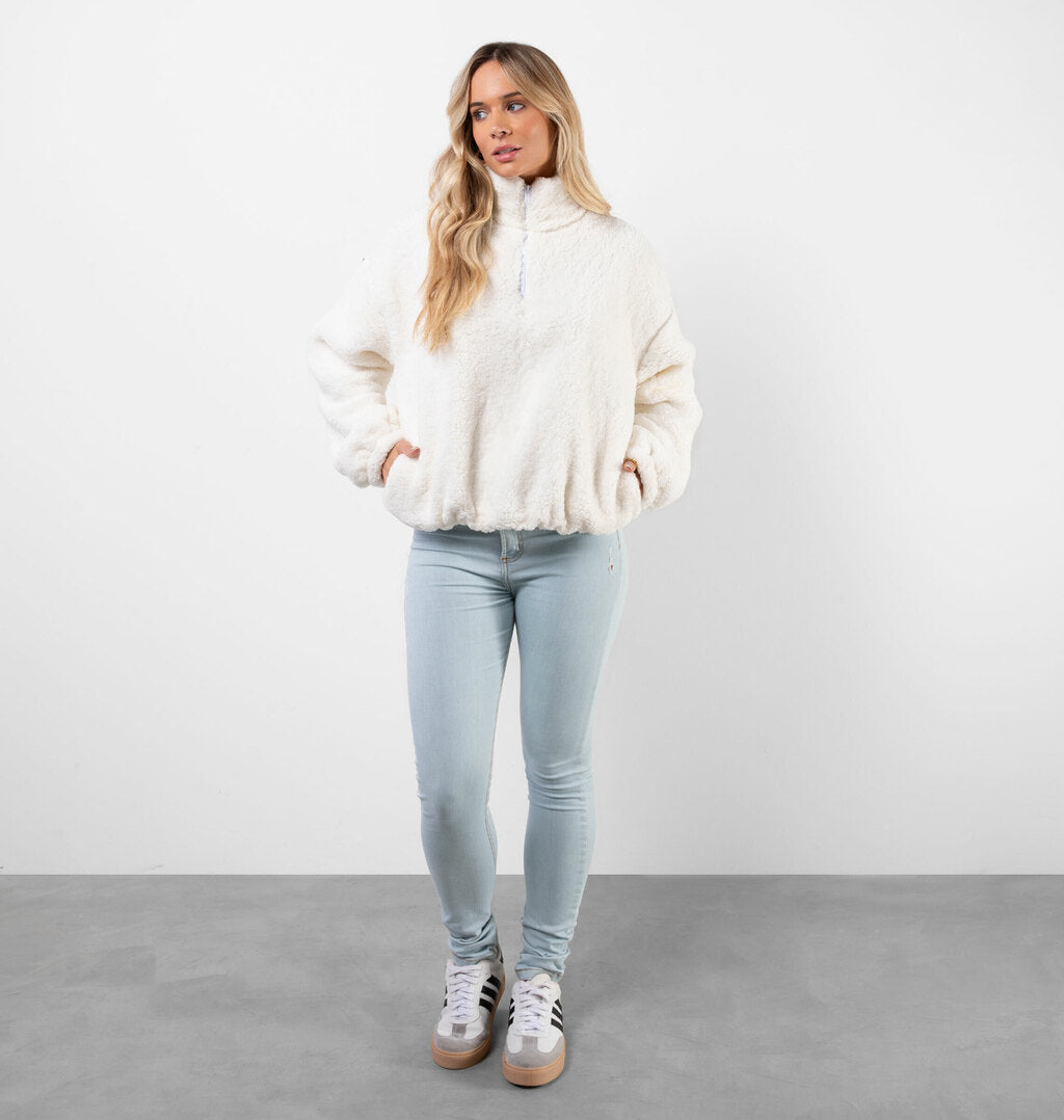 Blusão Teddy Com Gola Alta E Zíper