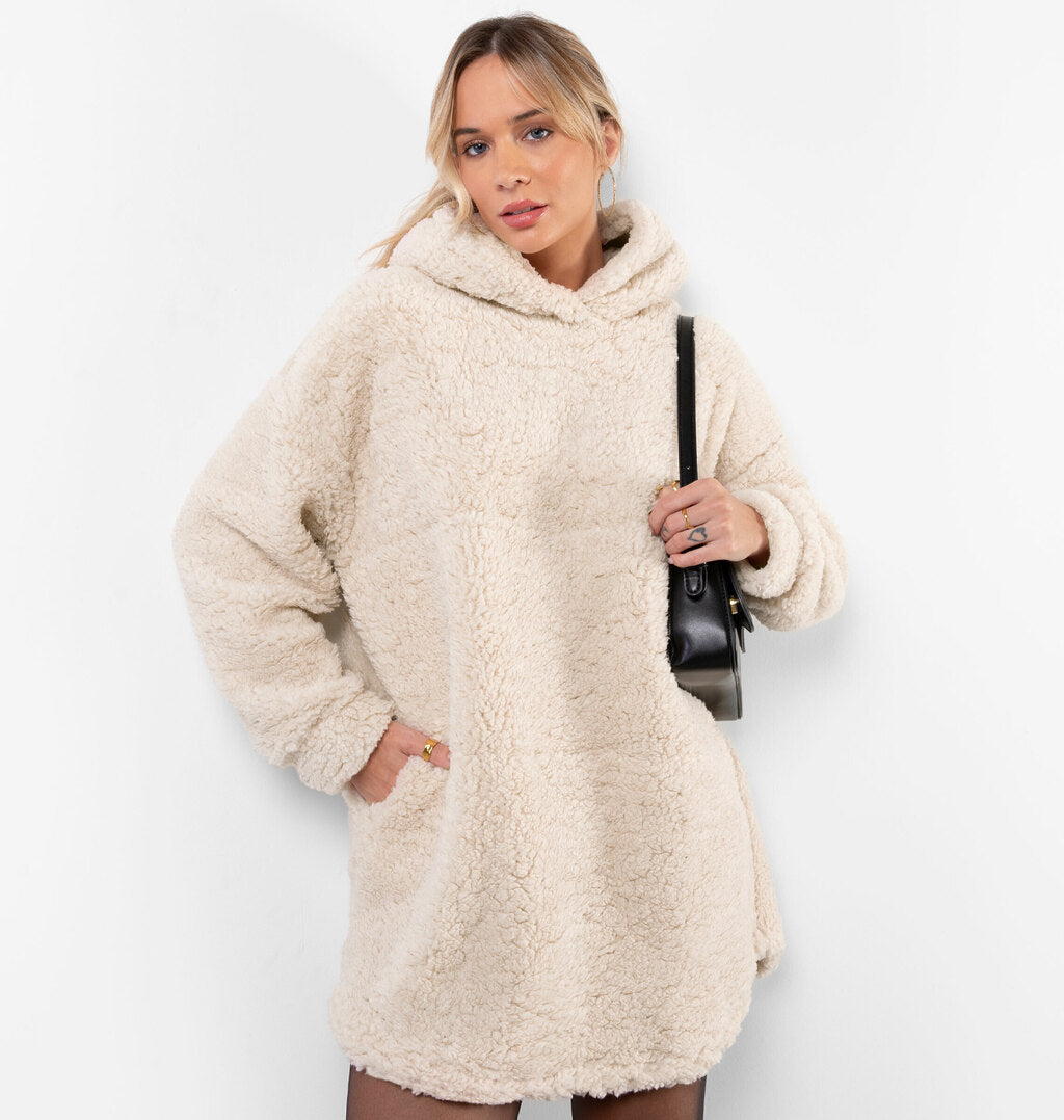 Blusão Vestido Teddy Com Capuz