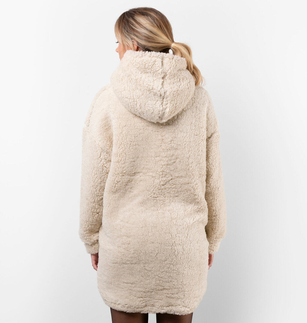 Blusão Vestido Teddy Com Capuz
