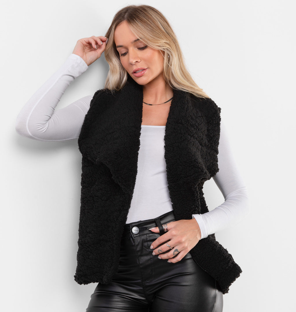 Colete Teddy Com Maxi Lapela