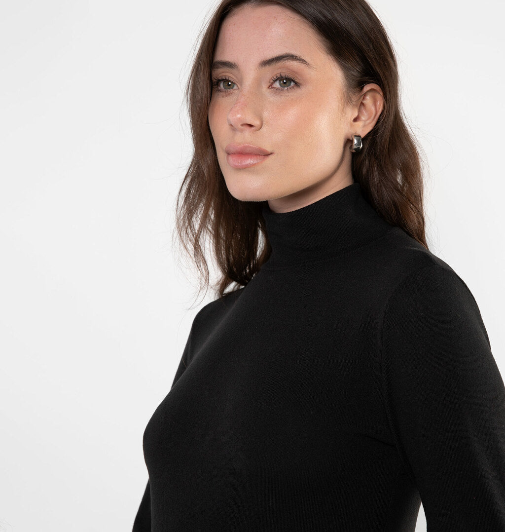 Blusa Manga Longa Com Gola Alta