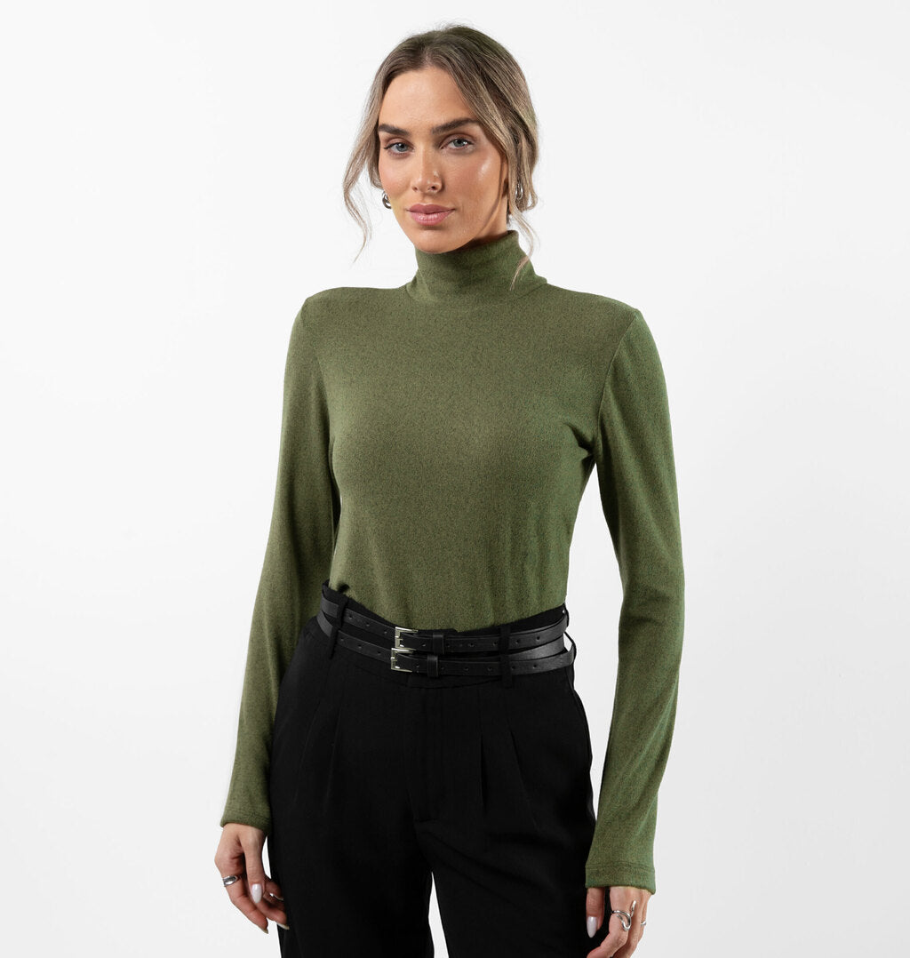 Blusa Manga Longa Com Gola Alta