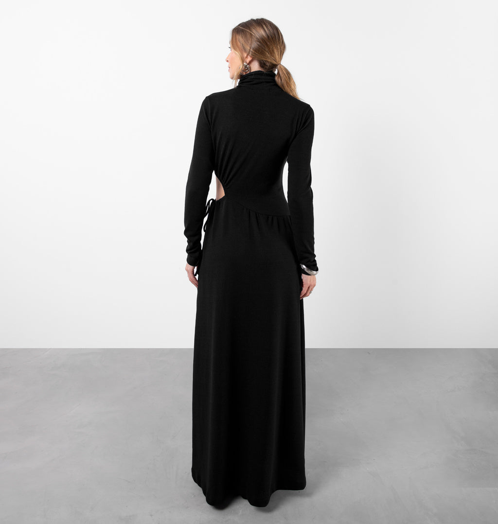 Vestido Longo Com Abertura Lateral