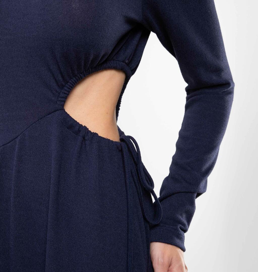 Vestido Longo Com Abertura Lateral