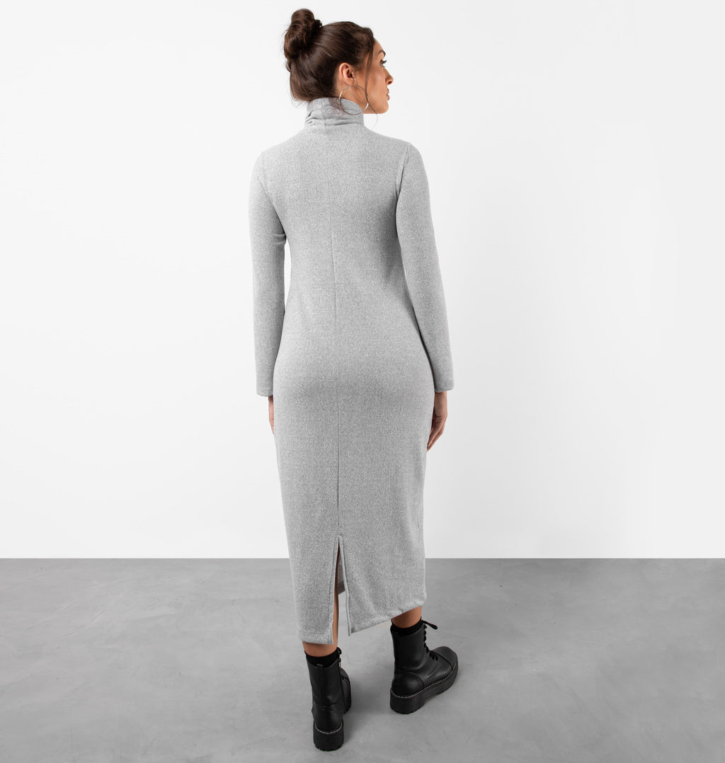 Vestido Midi Gola Rolê E Fenda