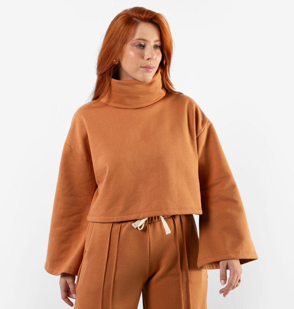 Cropped com Manga Longa e Gola Alta