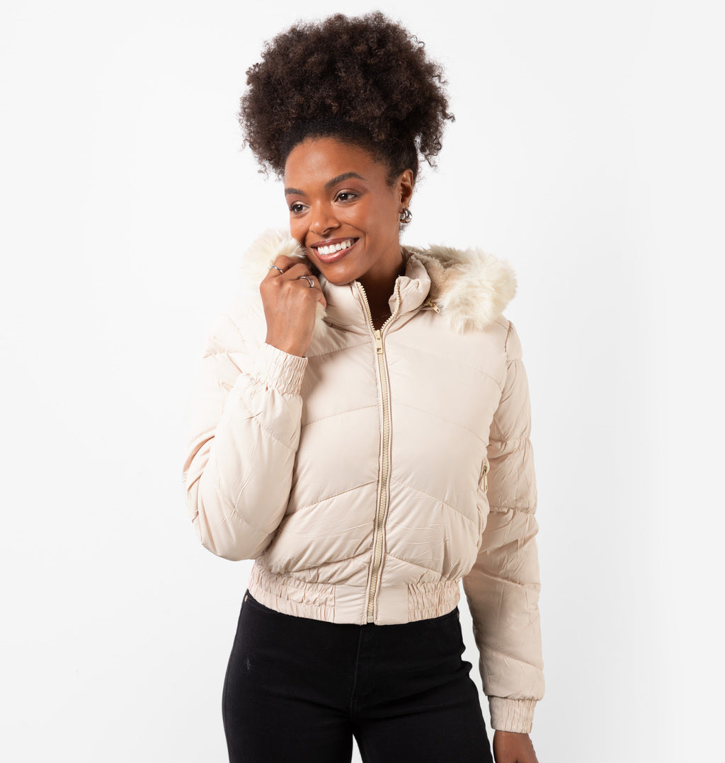 Jaqueta Puffer Com Capuz Removível Peluciado