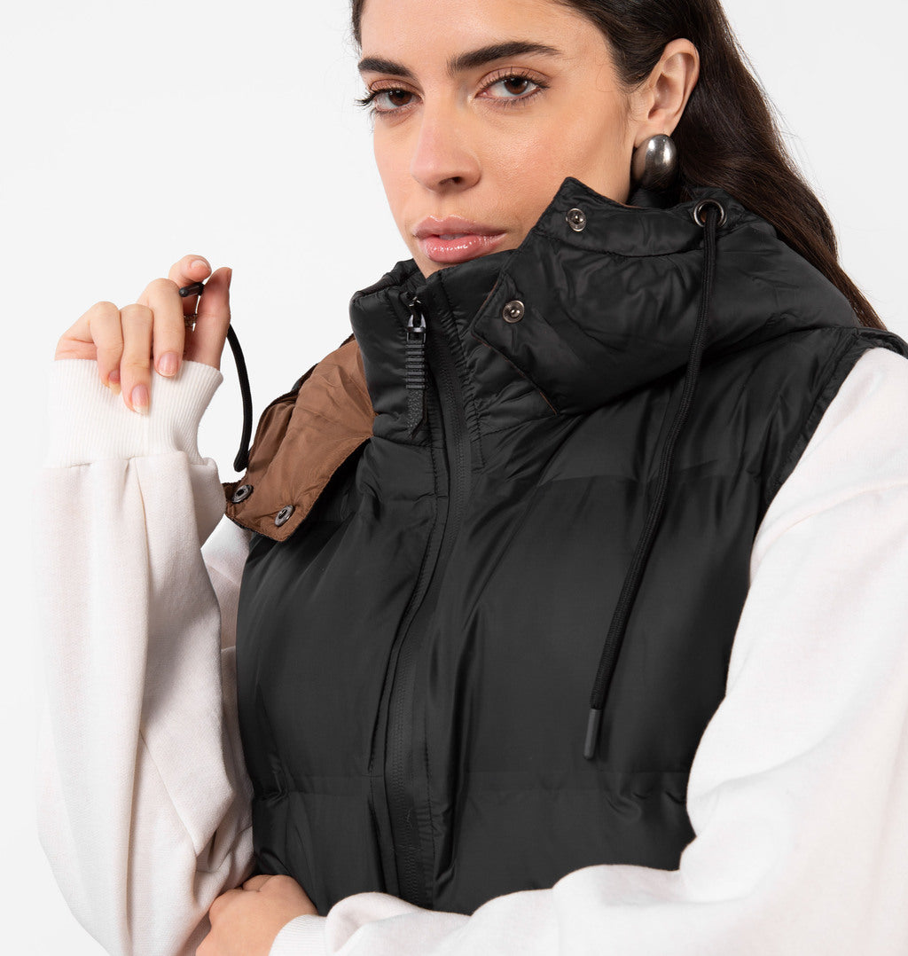 Colete Puffer Com Capuz Ajustável